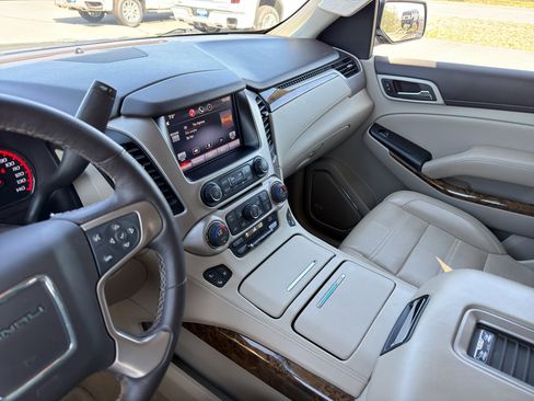 Used 2015 GMC Yukon Denali w/ Open Road Package AWD/4WD image 16
