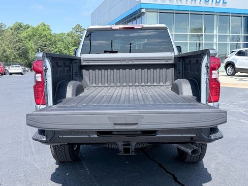 New 2026 Chevrolet Silverado 2500 Custom w/ Custom Value Package AWD/4WD image 9