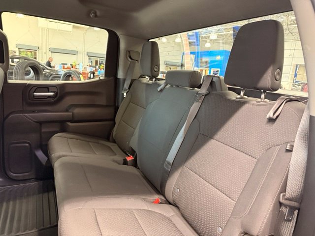 Used 2021 Chevrolet Silverado 1500 Custom Trail Boss AWD/4WD image 23
