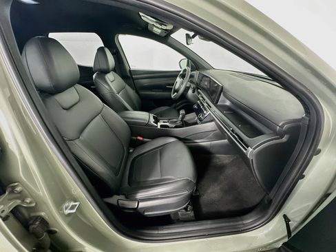 Used 2025 Hyundai Santa Cruz SEL FWD image 32