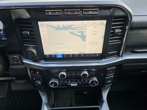 Used 2024 Ford F250 Lariat w/ Lariat Ultimate Package image 23