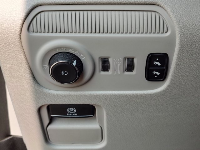 Used 2024 Jeep Wagoneer L Series II w/ Flexible Seating Group RWD image 22