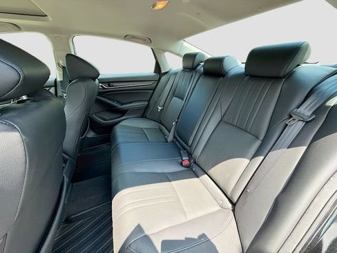Used 2019 Honda Accord Touring image 21