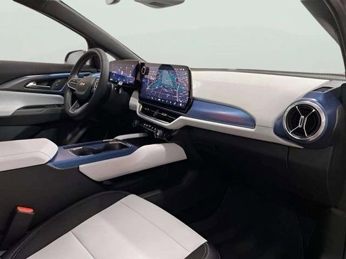 Used 2026 Chevrolet Equinox EV LT image 73