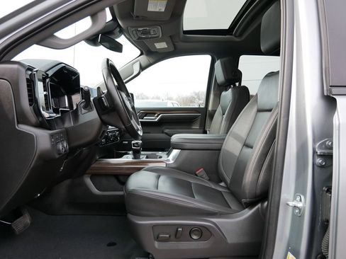 Used 2025 Chevrolet Silverado 1500 RST w/ Convenience Package II image 11