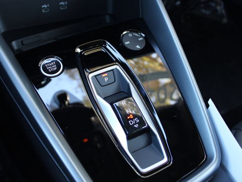 Certified 2025 Audi A3 2.0T Premium Plus w/ Premium Plus Package image 28