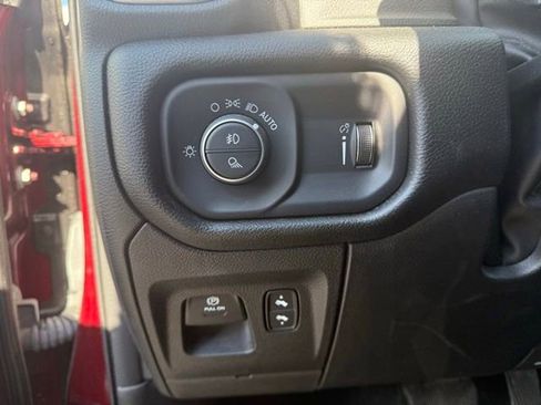 Used 2022 RAM 1500 Big Horn AWD/4WD image 10
