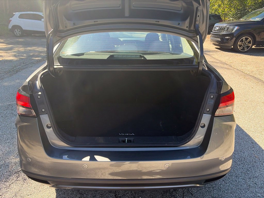 Used 2020 Nissan Versa SR w/ Convenience Package FWD image 14