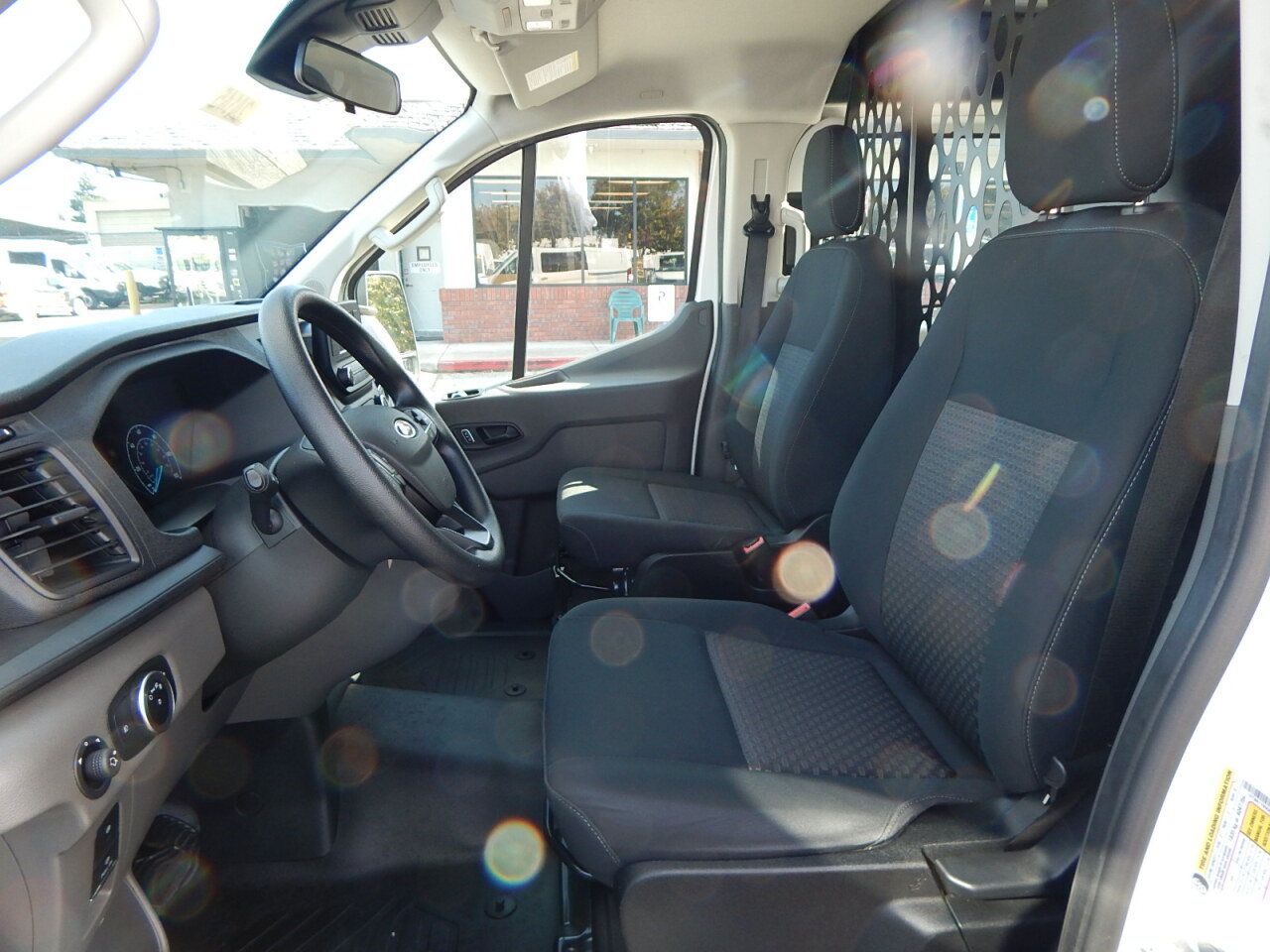 Used 2025 Ford Transit 250 Low Roof w/ Exterior Upgrade Package RWD image 17