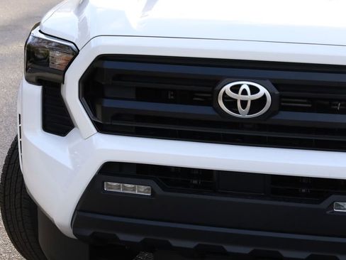 New 2025 Toyota Tacoma SR5 image 15