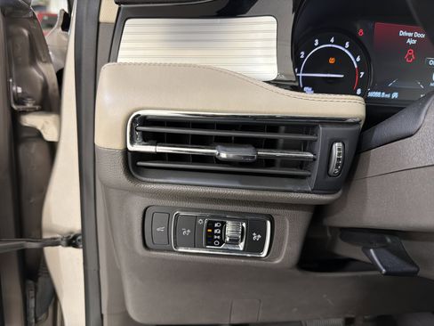 Used 2020 Lincoln Corsair FWD w/ Equipment Group 101A image 20