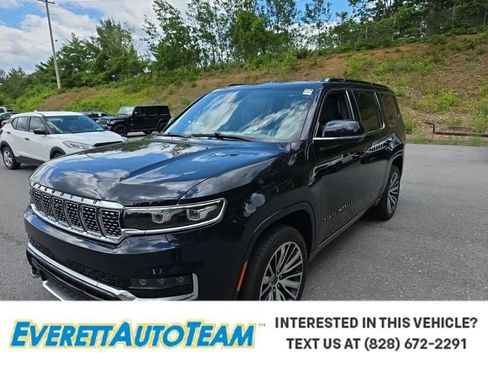 Used 2022 Jeep Grand Wagoneer Series III w/ HD Trailer Tow Package AWD/4WD image 1