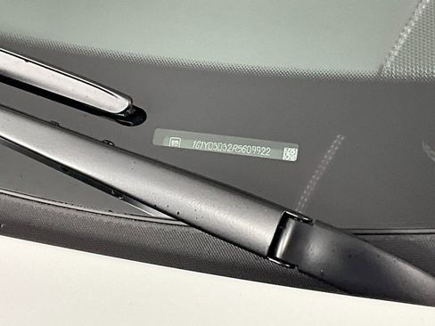 Used 2024 Chevrolet Corvette Z06 image 25