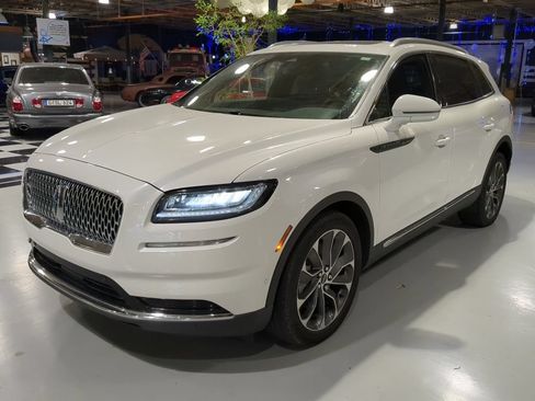 Used 2023 Lincoln Nautilus Reserve AWD/4WD image 1