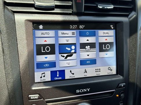 Used 2019 Ford Fusion Energi Titanium FWD image 14