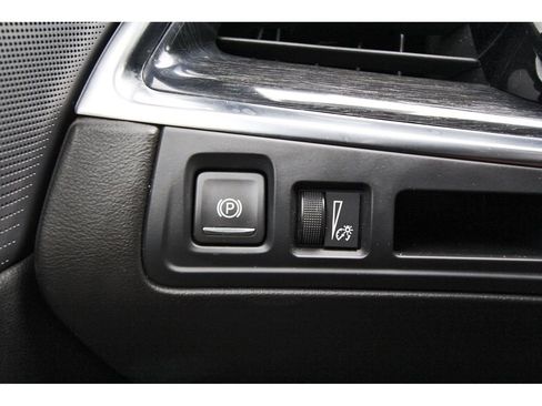 Used 2023 Cadillac XT5 Premium Luxury FWD image 19