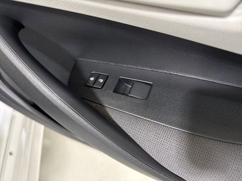 Used 2026 Toyota Corolla LE image 39