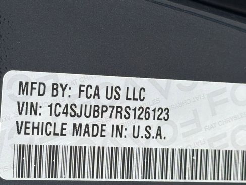 Used 2024 Jeep Wagoneer Series II w/ Flexible Seating Group RWD image 35