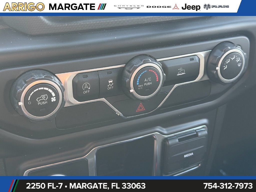 Used 2021 Jeep Wrangler Unlimited Sport AWD/4WD image 24