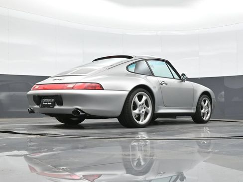 Used 1997 Porsche 911 Carrera S RWD image 29