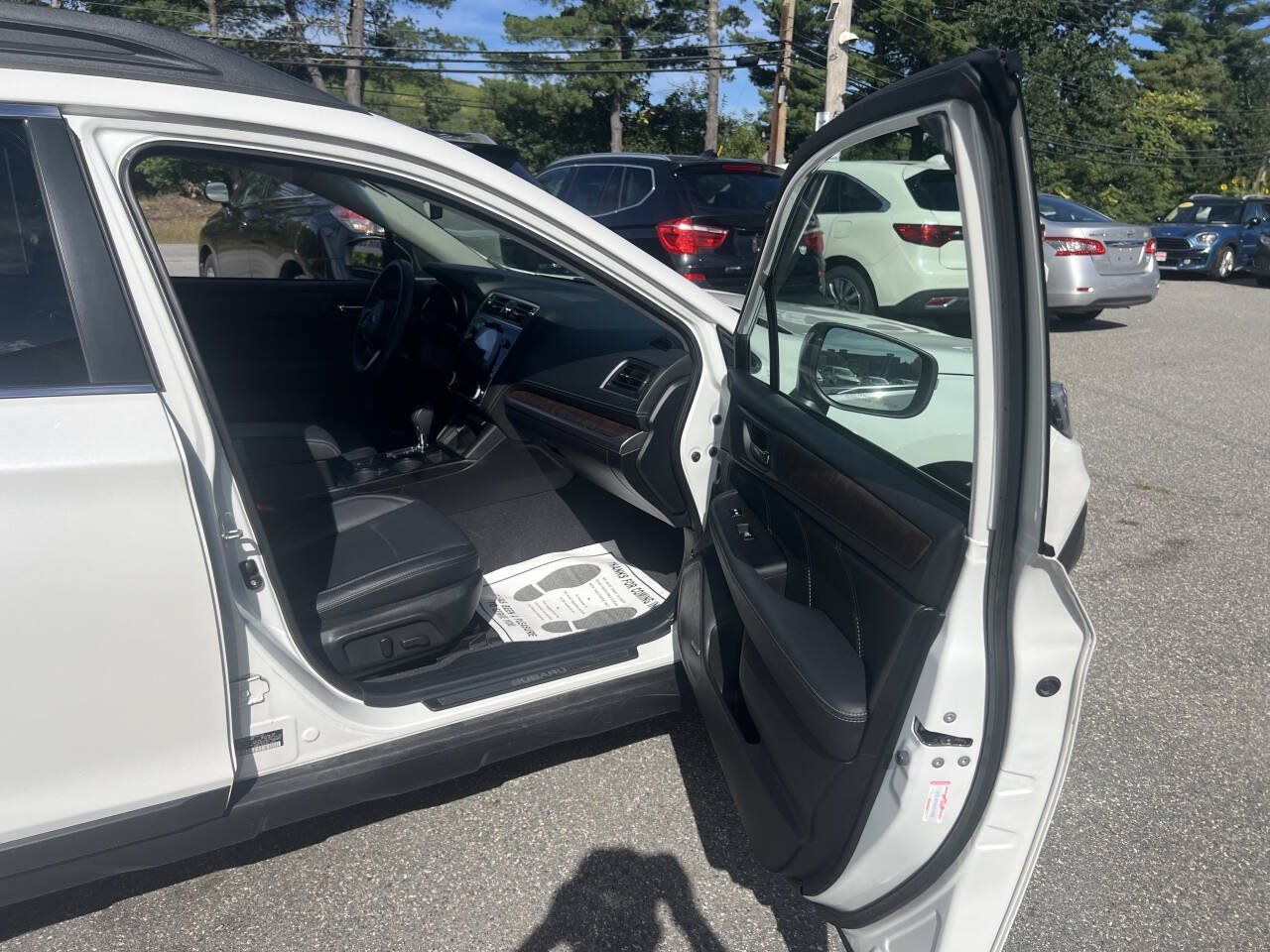 Used 2019 Subaru Outback 2.5i Limited AWD/4WD image 9