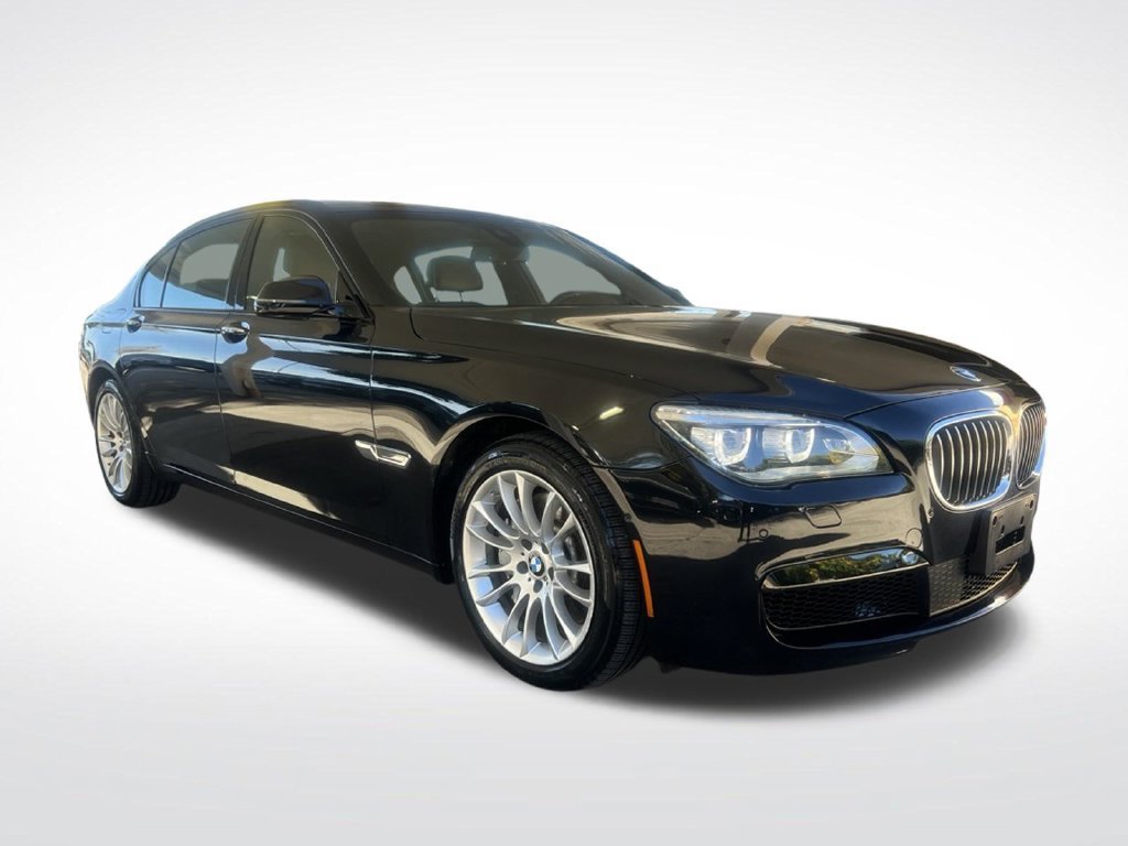 Used 2015 BMW 750Li xDrive AWD/4WD image 3