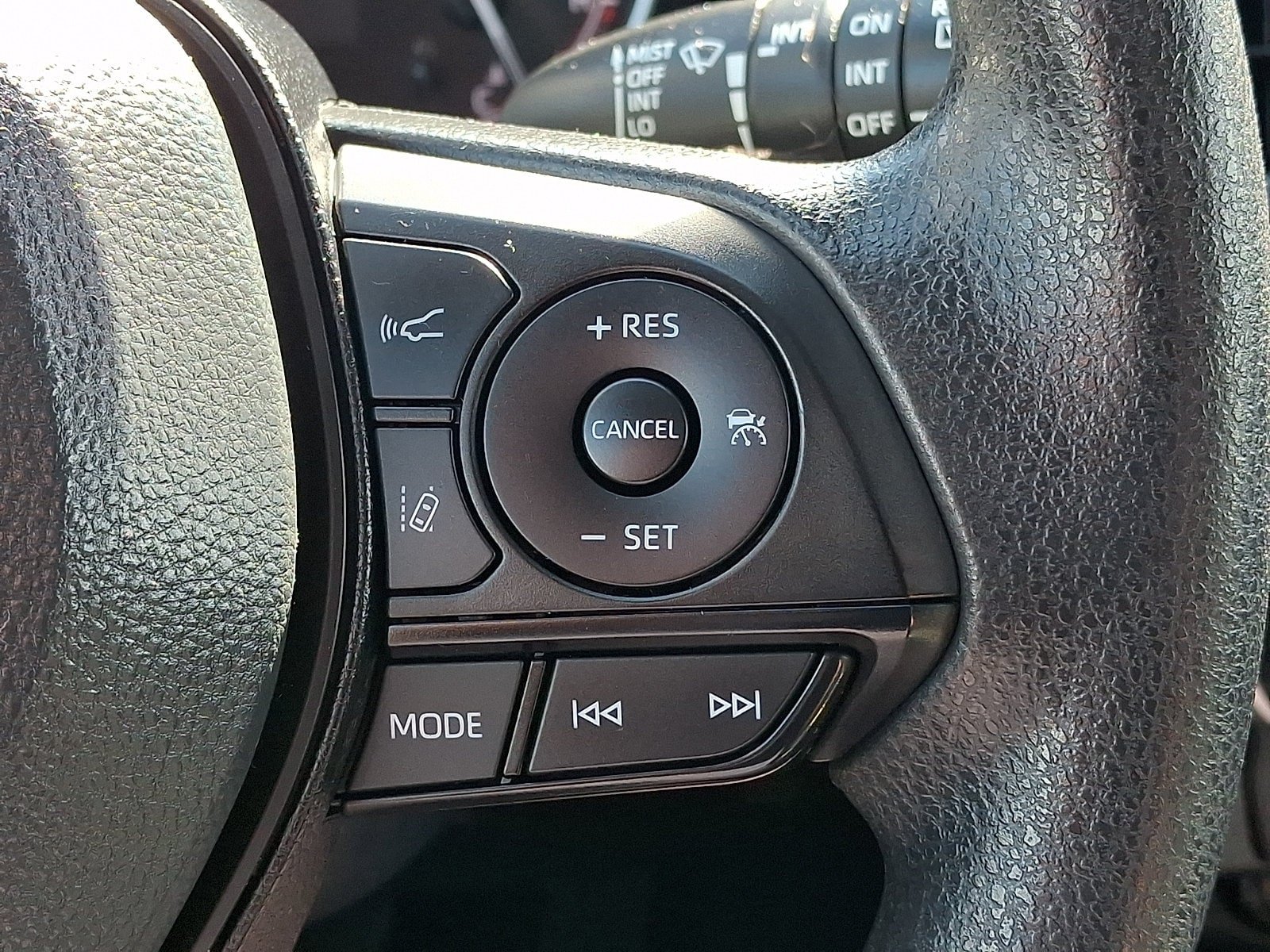 Certified 2024 Toyota RAV4 XLE FWD image 21