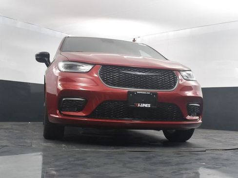 New 2026 Chrysler Pacifica Select image 41