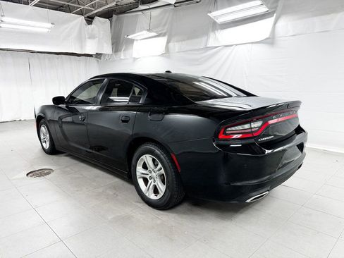 Used 2019 Dodge Charger SXT image 7
