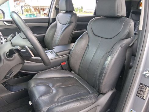 Used 2020 Hyundai Palisade SEL w/ Premium Package FWD image 10
