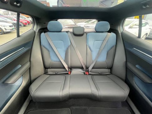 Used 2025 Volvo EX30 Ultra image 37