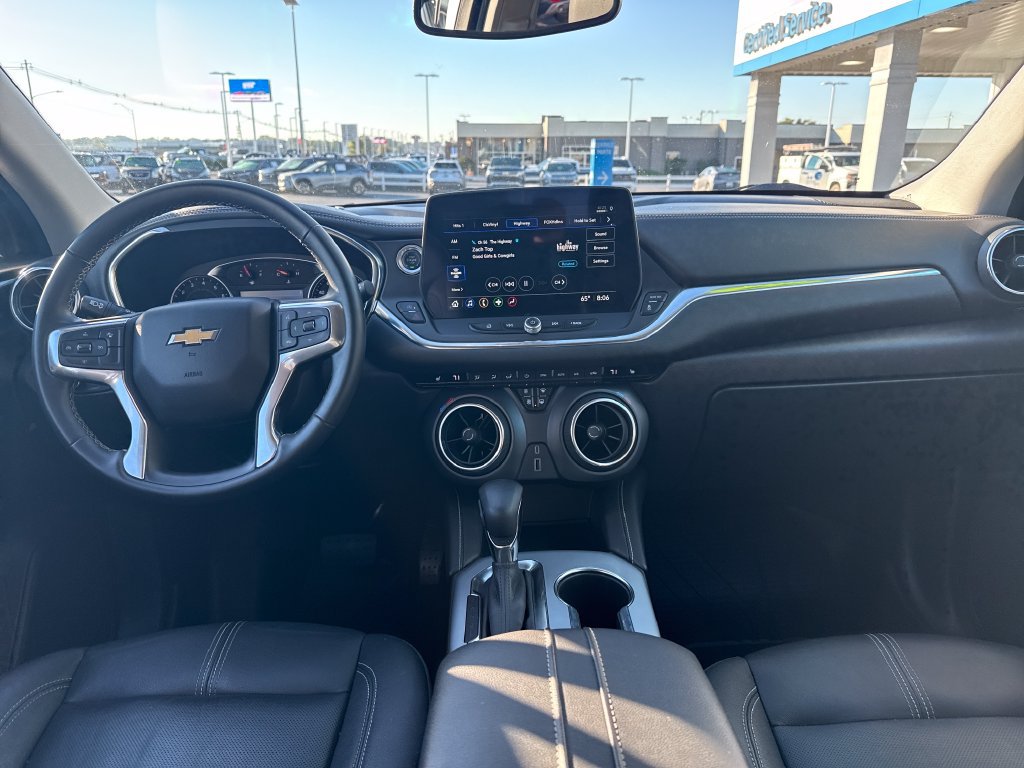 Used 2024 Chevrolet Blazer LT w/ Midnight/Sport Edition AWD/4WD image 15