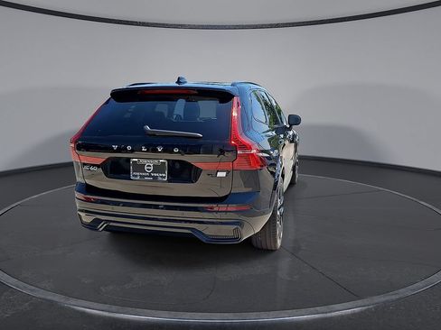 Used 2023 Volvo XC60 T8 Ultimate w/ Climate Package AWD/4WD image 8