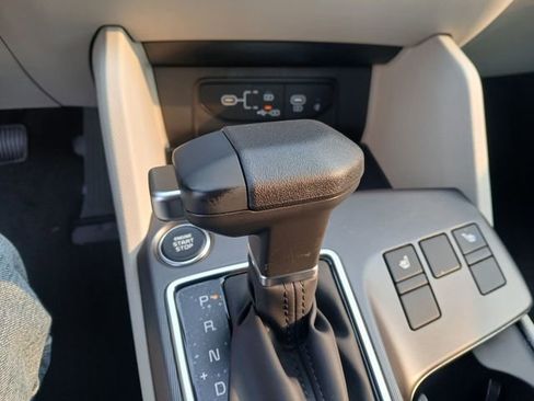 New 2026 Kia Sportage EX FWD image 18