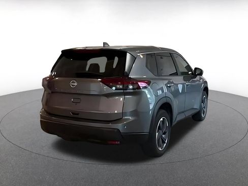 Used 2025 Nissan Rogue SV FWD image 12