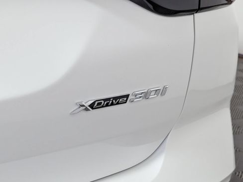 Used 2024 BMW X3 xDrive30i w/ Premium Package w/ZPA AWD/4WD image 12
