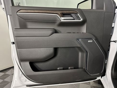 New 2025 GMC Sierra 1500 Elevation w/ Elevation Premium Package image 8