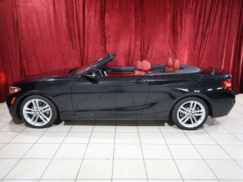 Used 2017 BMW 230i Convertible w/ M Sport Package RWD image 5