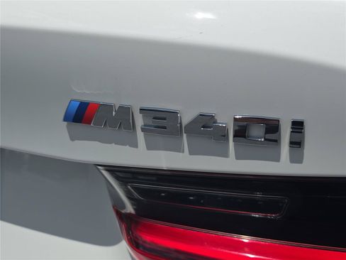 Certified 2023 BMW M340i RWD image 5