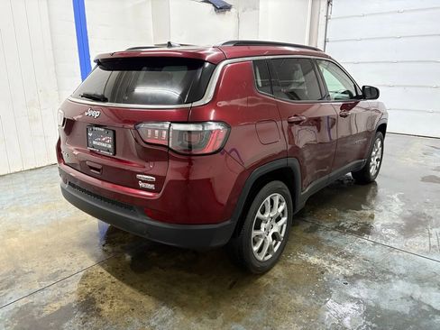 Used 2022 Jeep Compass Latitude AWD/4WD image 3