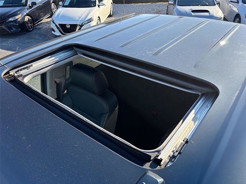 Used 2018 GMC Sierra 1500 Denali w/ Denali Ultimate Package image 27