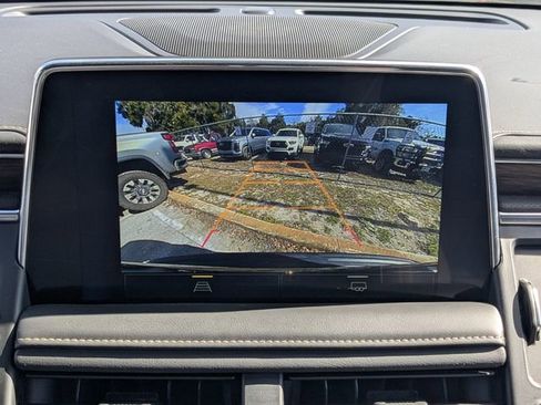 Used 2024 Chevrolet Suburban Premier image 30