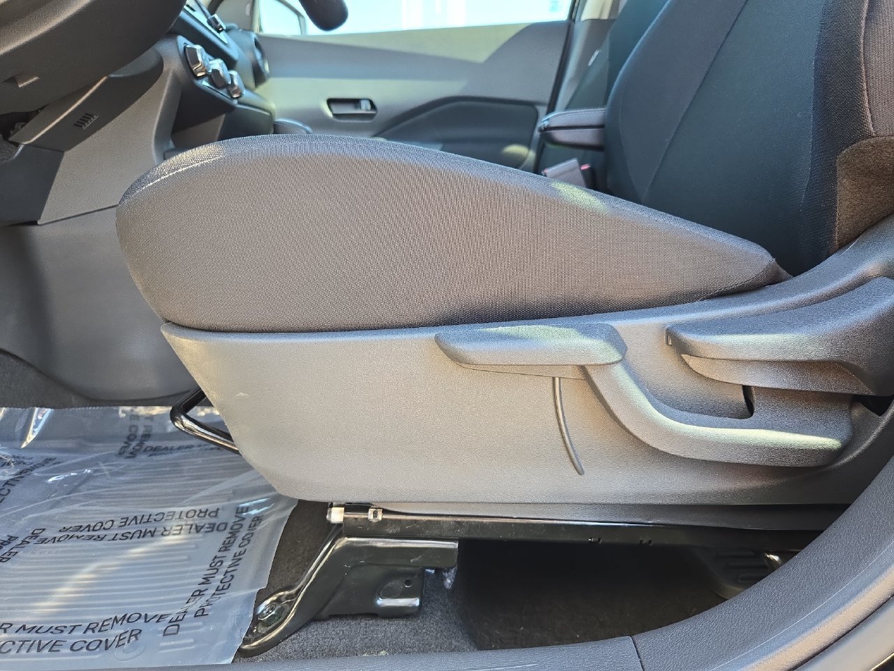 Used 2025 Nissan Kicks Play S FWD image 28