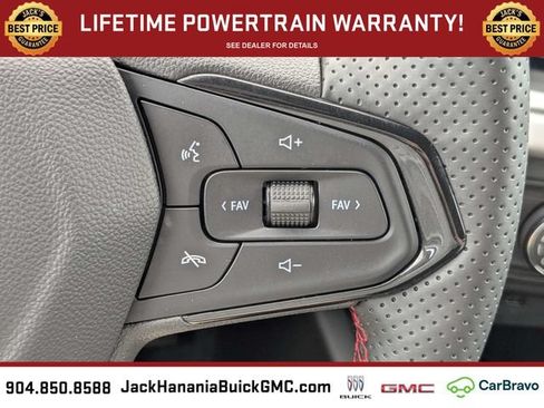 Certified 2024 Chevrolet Trax RS FWD image 27