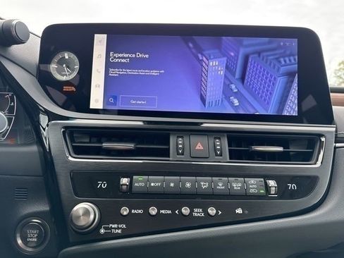 New 2025 Lexus ES 350 w/ Premium Package image 17