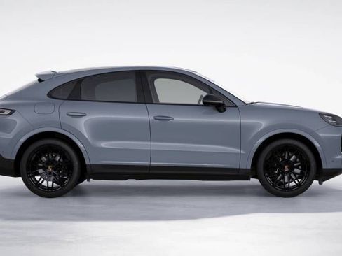 New 2026 Porsche Cayenne Coupe AWD/4WD image 6
