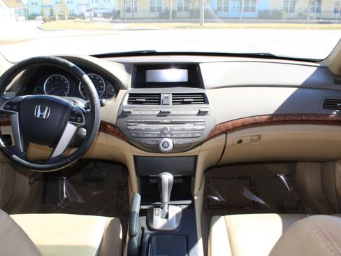 Used 2009 Honda Accord EX-L image 12