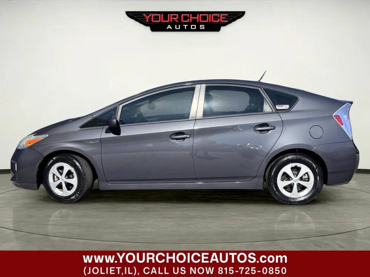 Used 2014 Toyota Prius Two FWD image 2