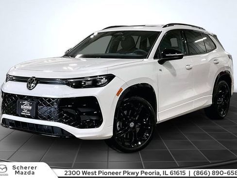 Used 2025 Volkswagen Tiguan SE R-Line AWD/4WD image 1