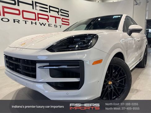 Used 2024 Porsche Cayenne Coupe w/ Premium Package Plus AWD/4WD image 1